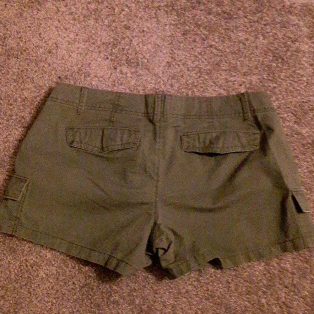 Shorts - Picture 5 of 5